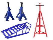 Assteun en oprijbokken voor de auto