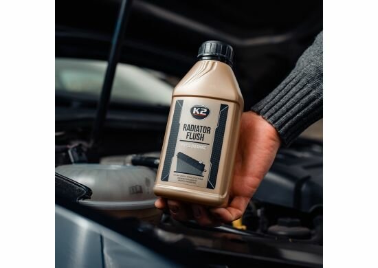 k2 radiatorflush 400 ml - reiniging en bescherming koelsysteem - schoonmaken radiator en koelsysteem - ontvetter - reiniger rad