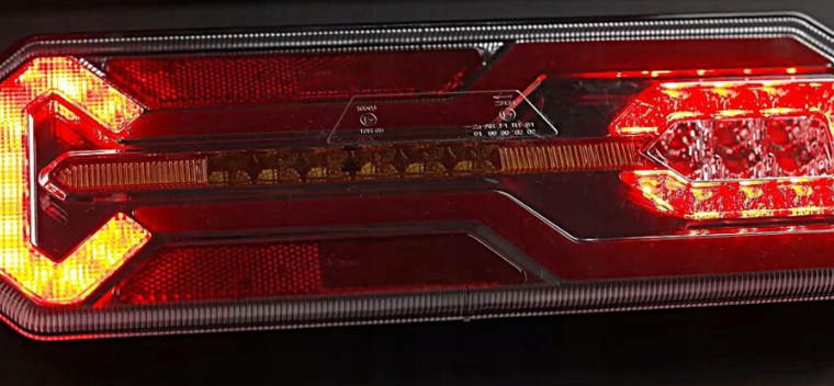 achterlicht led 76x led - rechts - 12/24 volt - ledlamp - achterlamp - trailerlamp