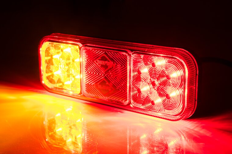 universele led achterlicht - 12/24 volt - achterlicht 12 leds - achterlamp - aanhanger achterlicht - horpol