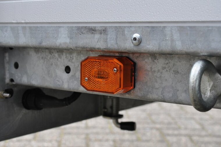 zijmarkeringslamp universeel oranje 12/24 volt - contourlamp - zij lamp - breedtelamp - asp&ouml;ck