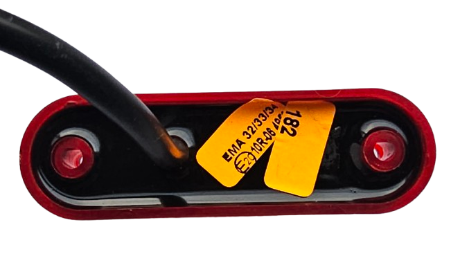 led zijmarkeringslamp universeel rood 3x led - contourlamp - zij lamp - led breedtelamp