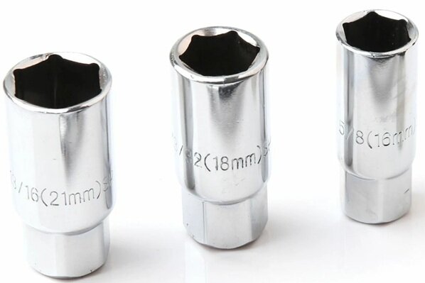 16 -&nbsp;18 - en 21mm bougiesleutel set 4 delig - bougiedoppen - bougie dop set - glowplug socket set