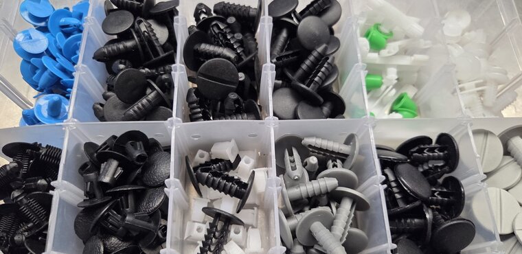 fiat autoclips assortiment 308 delig - kunstof drukkers&nbsp;- deurpaneel clips - interieurclips - trimclips