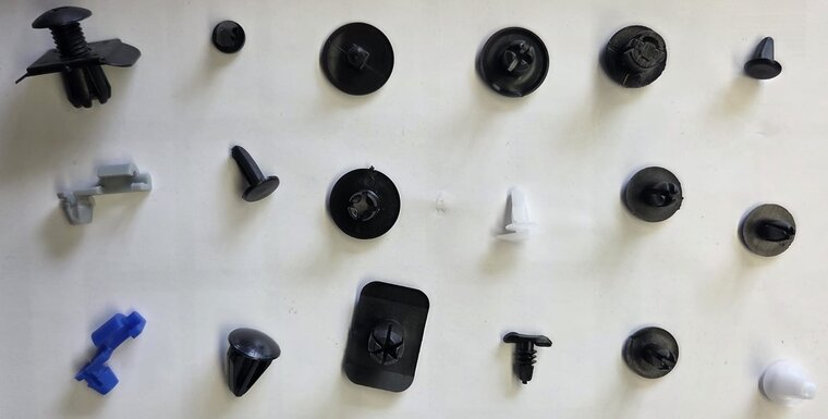 mazda autoclips assortiment 475&nbsp;delig - klemmen - deurpaneel clips - kunststof interieurclips - trim drukkers