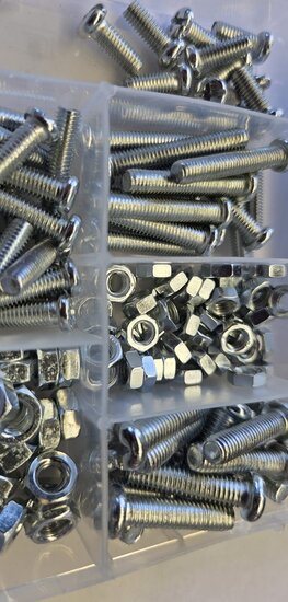 125 delige bouten en moeren assortiment met kruiskop - m5 en m6 bouten en moeren - assortimentsbakje bout en moer