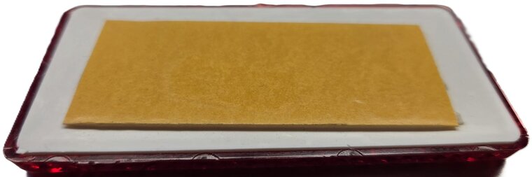 95 X 45 mm rode rechthoek plak reflector e20 keurmerk - zelfklevende&nbsp;reflector wital up-60&nbsp;rood - achterkant voer
