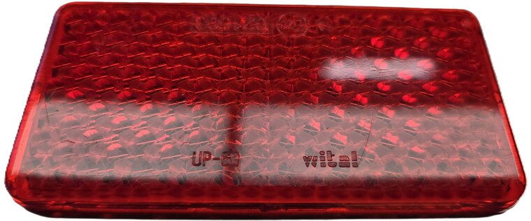 95 X 45 mm rode rechthoek plak reflector e20 keurmerk - zelfklevende&nbsp;reflector wital up-60&nbsp;rood - achterkant voer
