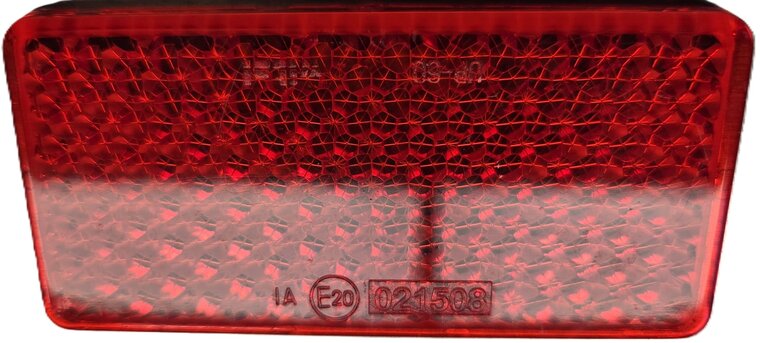 95 X 45 mm rode rechthoek plak reflector e20 keurmerk - zelfklevende&nbsp;reflector wital up-60&nbsp;rood - achterkant voer