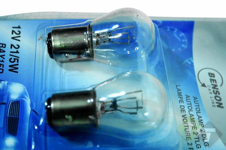 remlicht, achterlicht autolamp, auto lamp, auto elektra, autoverlichting, auto verlichting, led autolamp, steeklamp, steek la