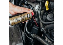 k2 riemspray - v snaar olie om het piepen en geluiden te verminderen - tegen uitdroging - poelieriem onderhoud tegen scheuren -