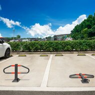 parkeerbeugel klapbaar - parkeerstop met slot - parkeer stop beugel - parkeerblokkade