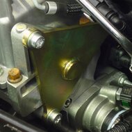 0.9 twinair fiat - alfa romeo - chrysler -&nbsp;blokkeergereedschap - poelieborgpen - vergrendelplaat nokkenas