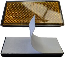 85 mm x 39&nbsp;mm rechthoek oranje / amber plak reflector e4 keurmerk&nbsp;- zelfklevende langwerpige aanhanger reflector