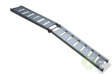 Oprijplaat aluminium, 225cm x 23cm x 5cm (L x B x H), max. Belasting 340KG per stuk. Oprijplaat aluminium, 225cm x 23cm x 5cm (L x B x H), max. Belasting 340KG per stuk.